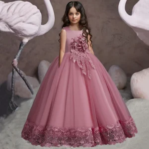 Robe longue demoiselle d'honneur fille — Élégance en fleur