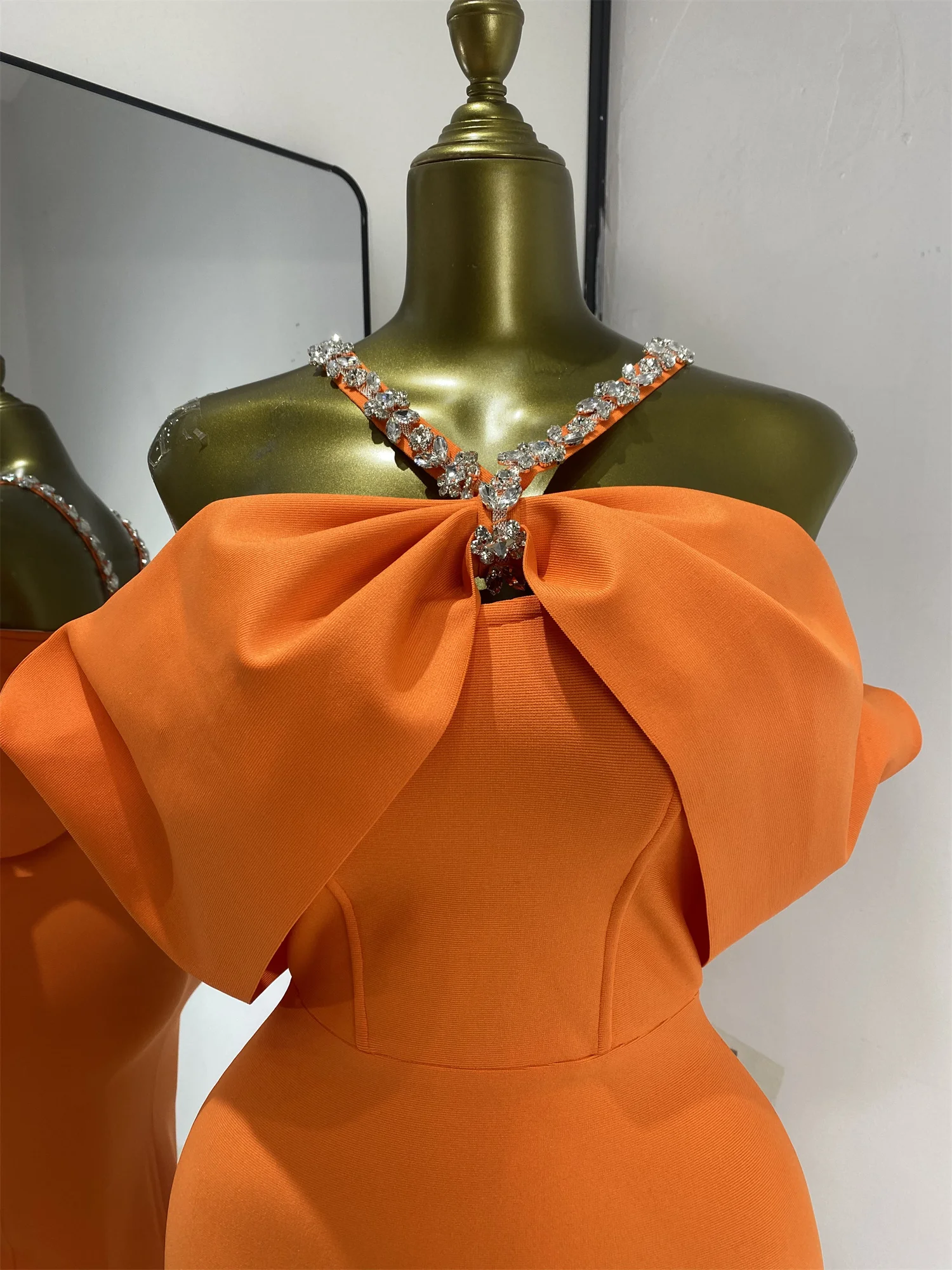 Robe bandage cristal — Lumineuse et inoubliable — vue 6