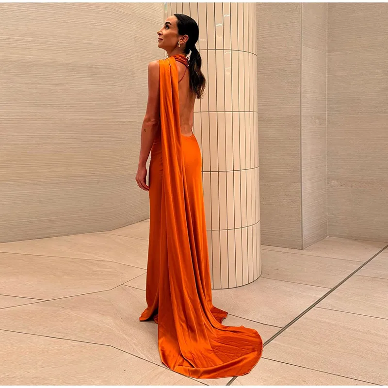 Robe satin dos nu — La sophistication faite robe — vue 46