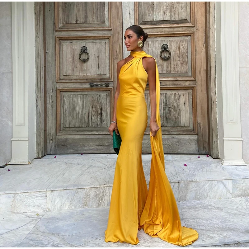 Robe satin dos nu — La sophistication faite robe — vue 50