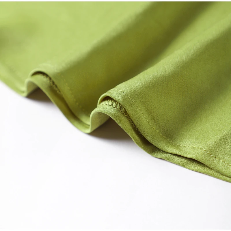 Robe satin dos nu — La sophistication faite robe — vue 25