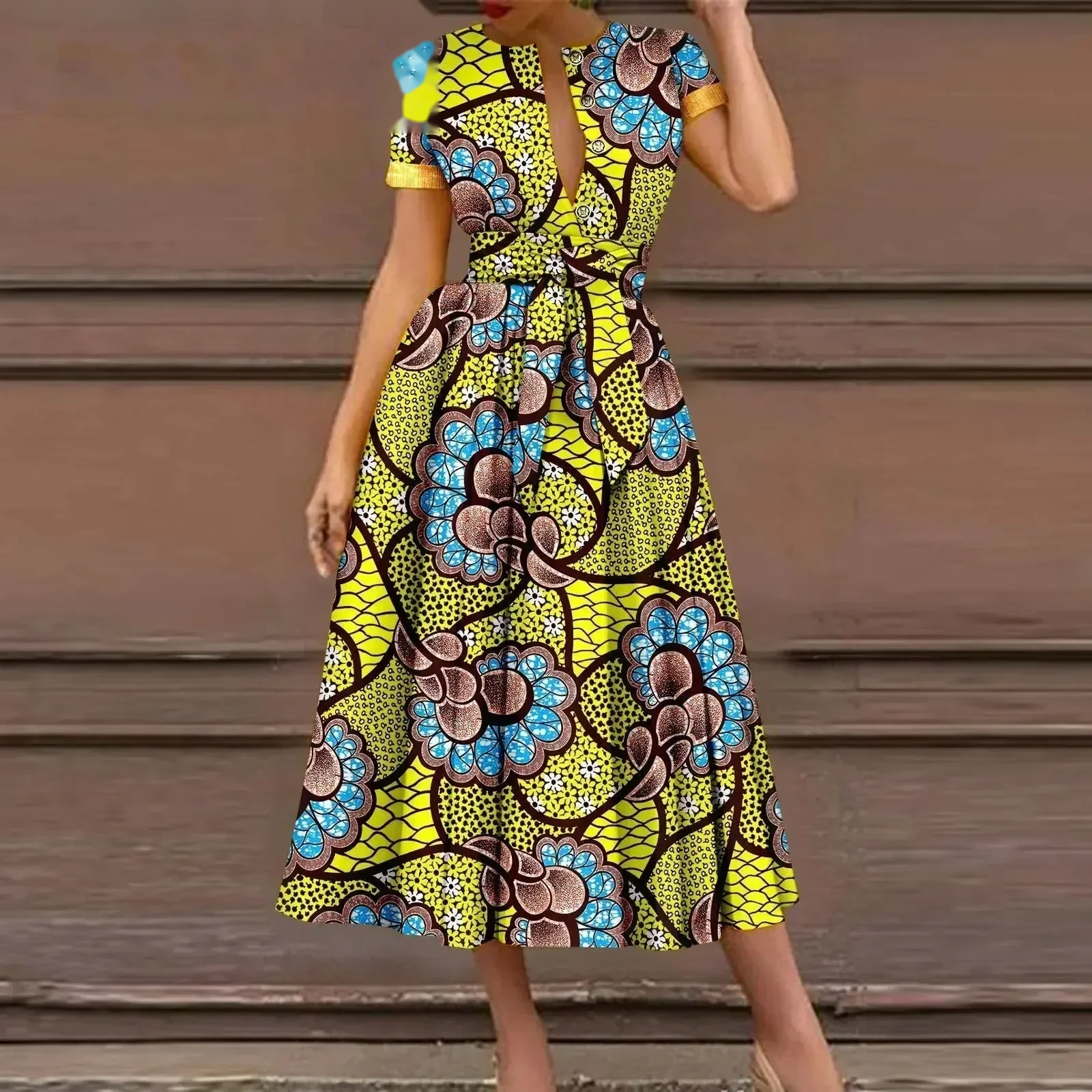Robe Dashiki ceinturée — Fière et rayonnante — vue 7