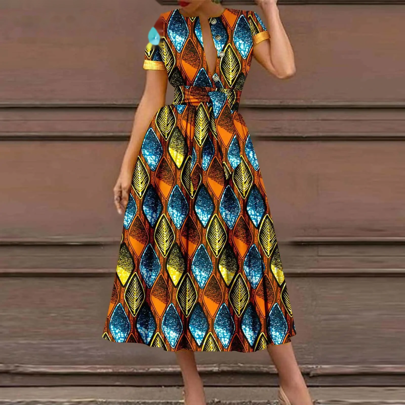 Robe Dashiki ceinturée — Fière et rayonnante — vue 16