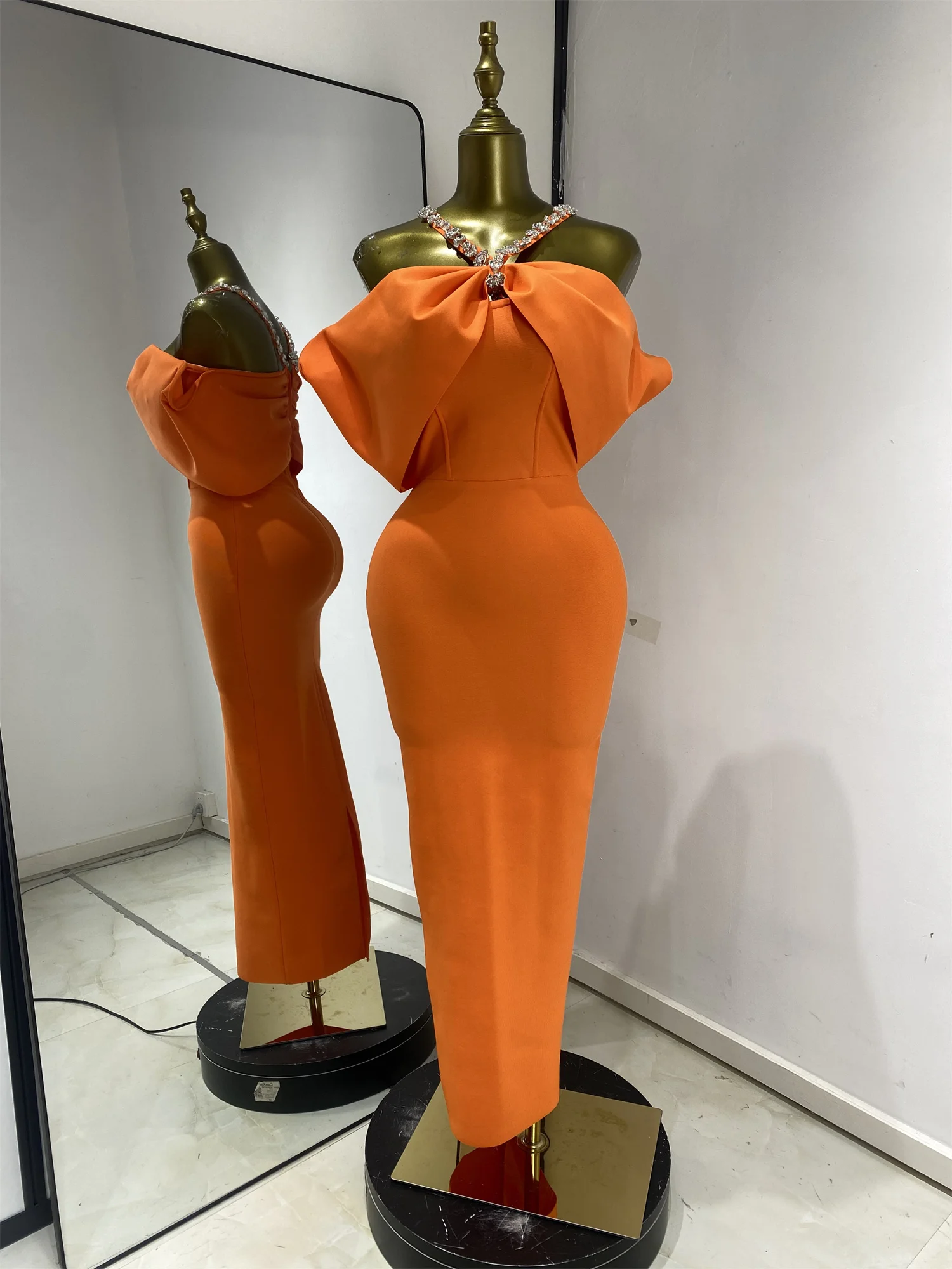 Robe bandage cristal — Lumineuse et inoubliable
