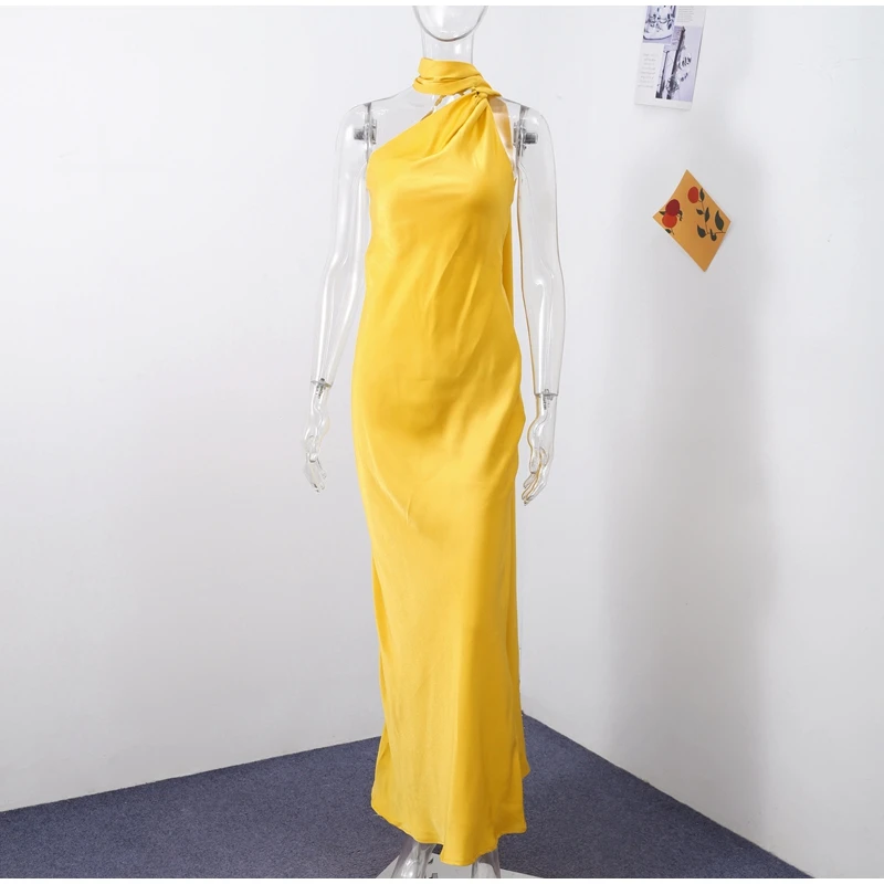 Robe satin dos nu — La sophistication faite robe — vue 36
