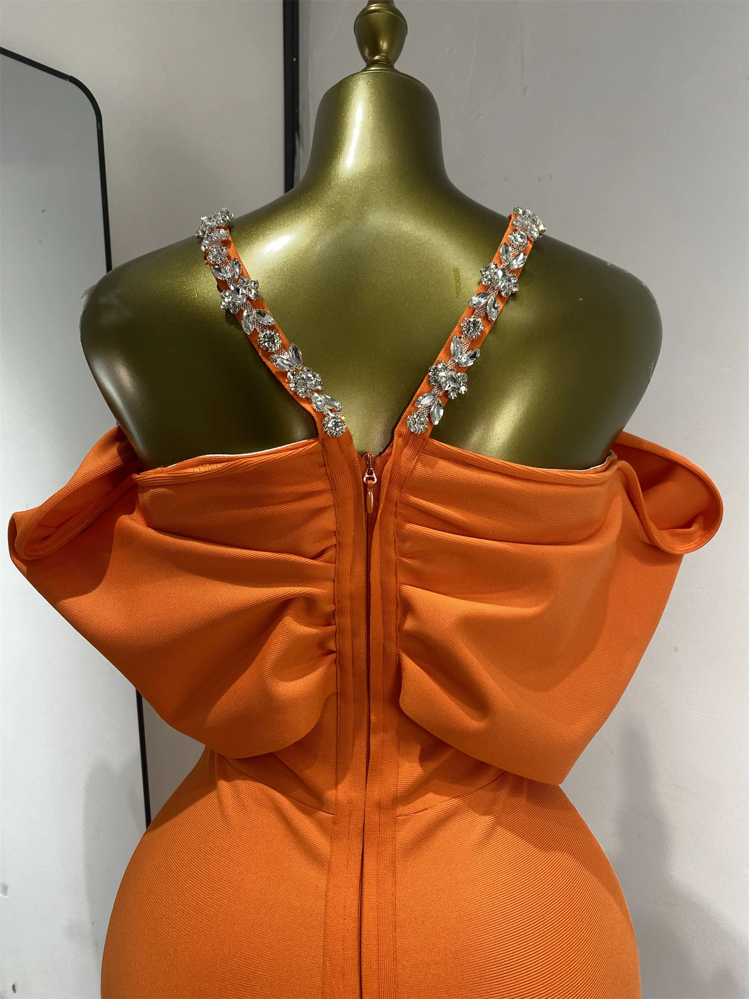 Robe bandage cristal — Lumineuse et inoubliable — vue 13