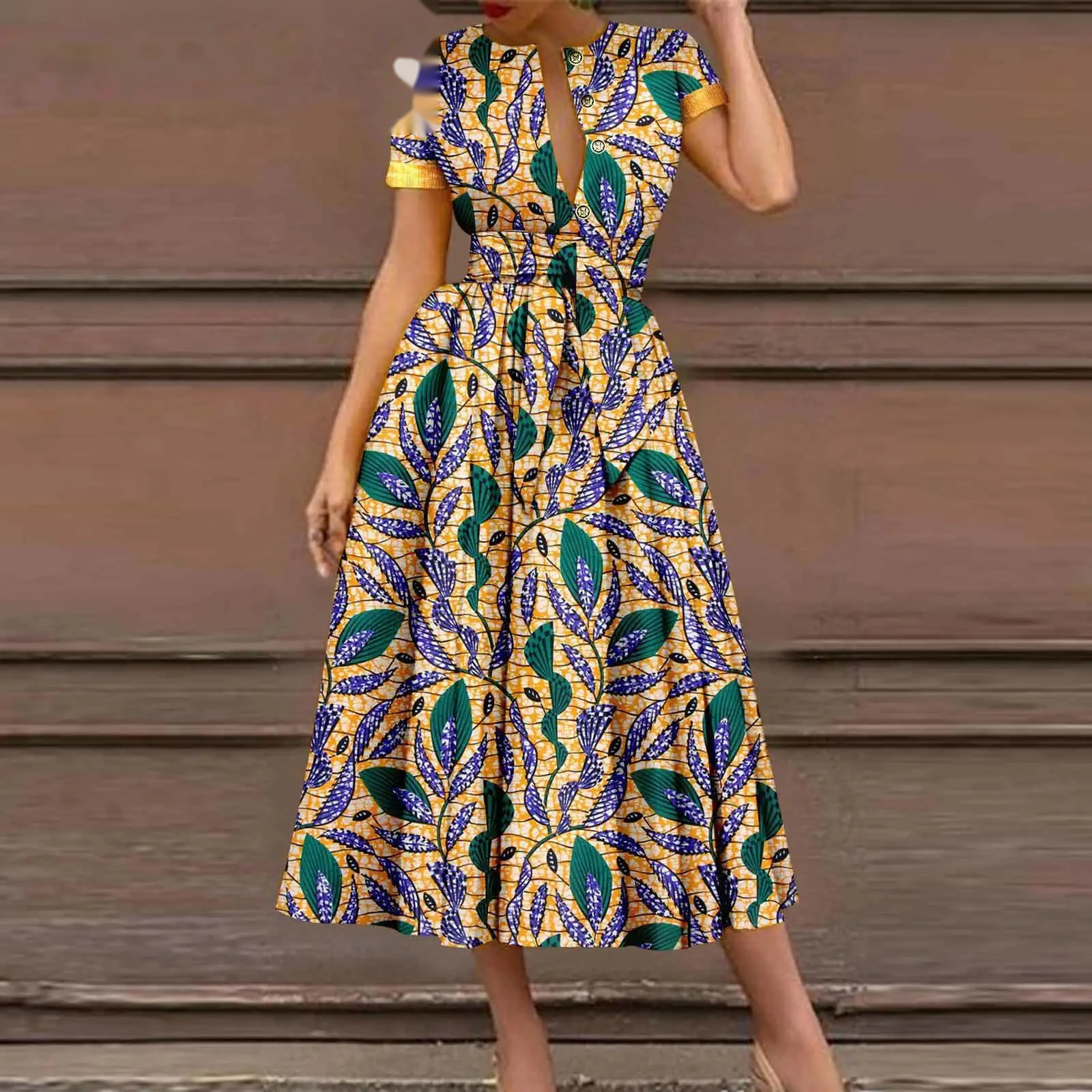 Robe Dashiki ceinturée — Fière et rayonnante — vue 17