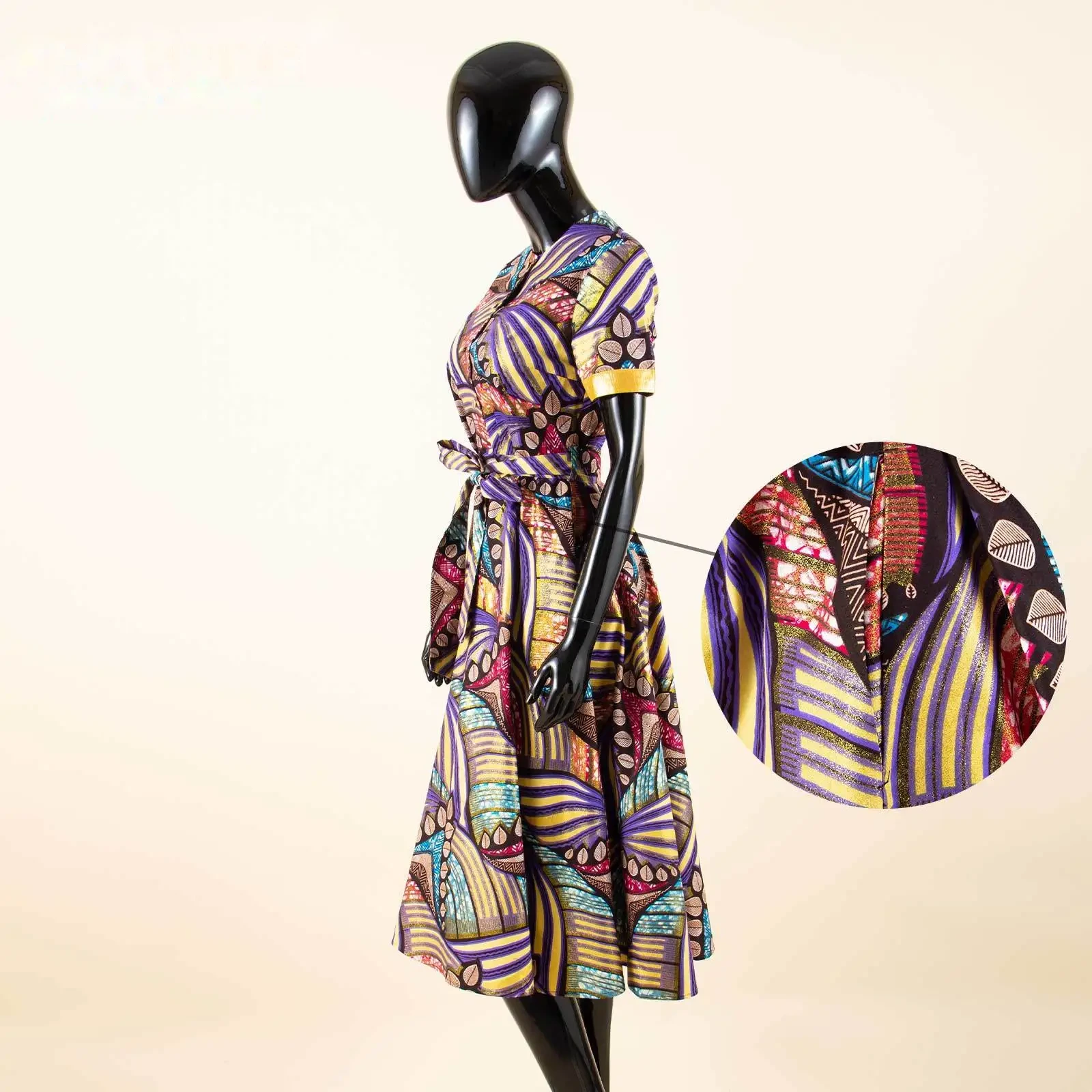 Robe Dashiki ceinturée — Fière et rayonnante — vue 4