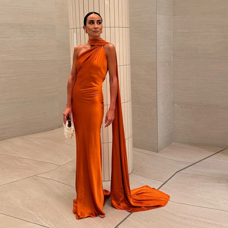 Robe satin dos nu — La sophistication faite robe — vue 9