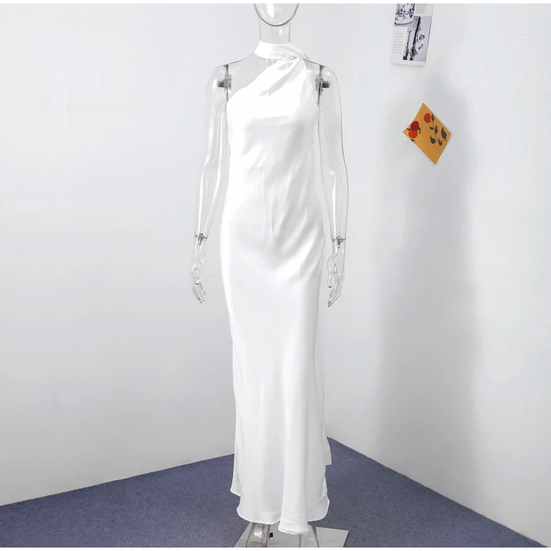 Robe satin dos nu — La sophistication faite robe — vue 33