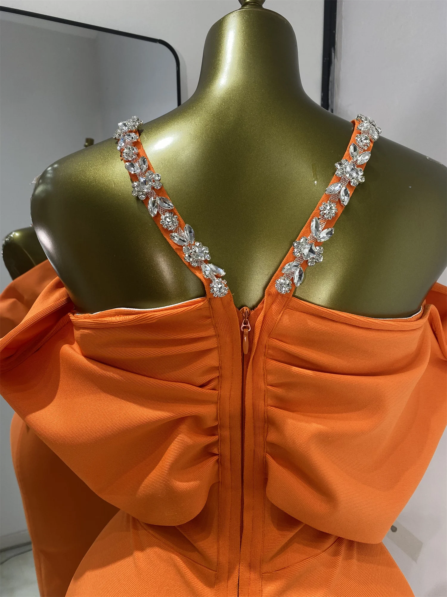 Robe bandage cristal — Lumineuse et inoubliable — vue 11