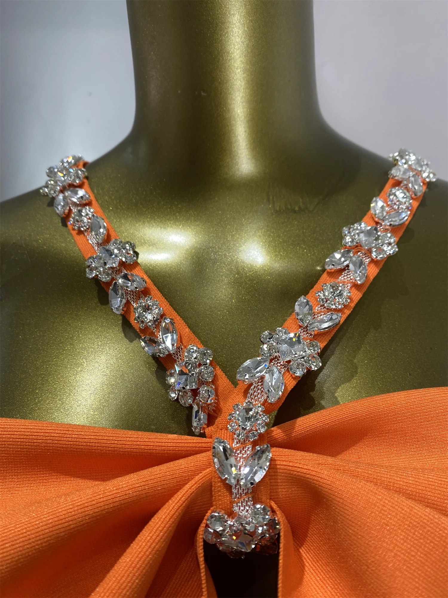 Robe bandage cristal — Lumineuse et inoubliable — vue 9